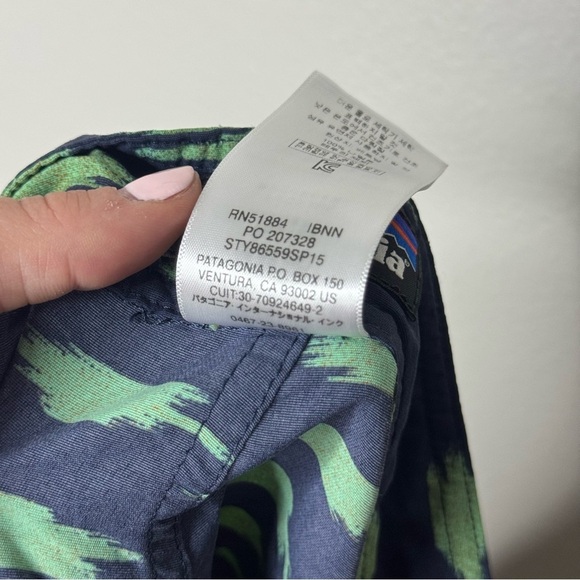 Patagonia Men’s Swim Trunks Blue And Green - Picture 9 of 9